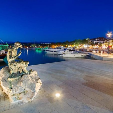 Njivice, Otok Krk, Apartman Dora Экстерьер фото