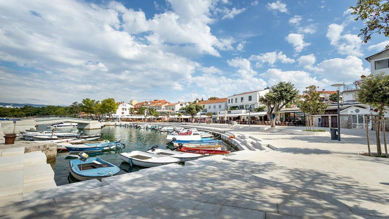 Njivice, Otok Krk, Apartman Dora Экстерьер фото