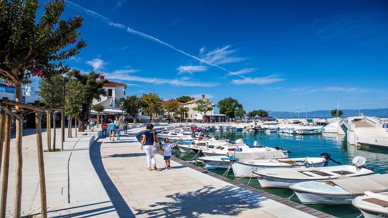 Njivice, Otok Krk, Apartman Dora Экстерьер фото